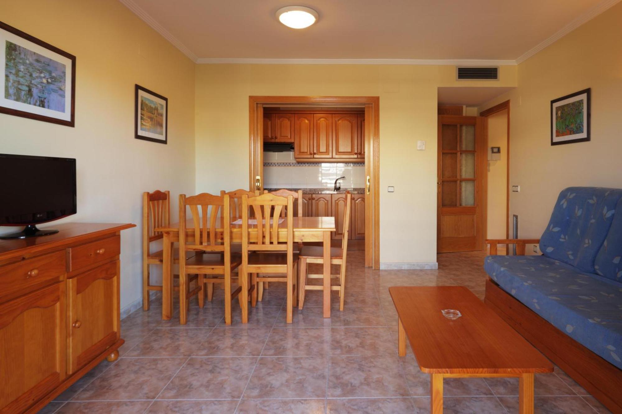Apartamentos Imperial Салоу Экстерьер фото