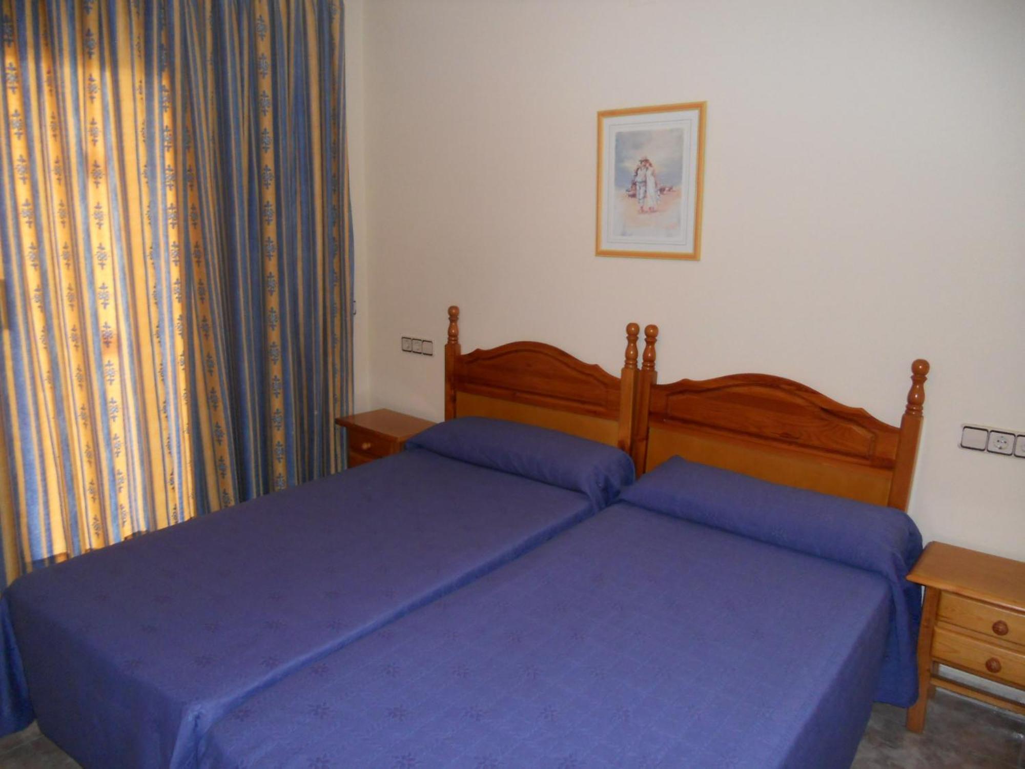 Apartamentos Imperial Салоу Номер фото
